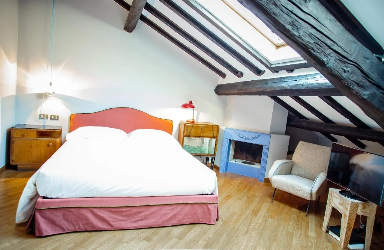 San Fermo Apartment Milan